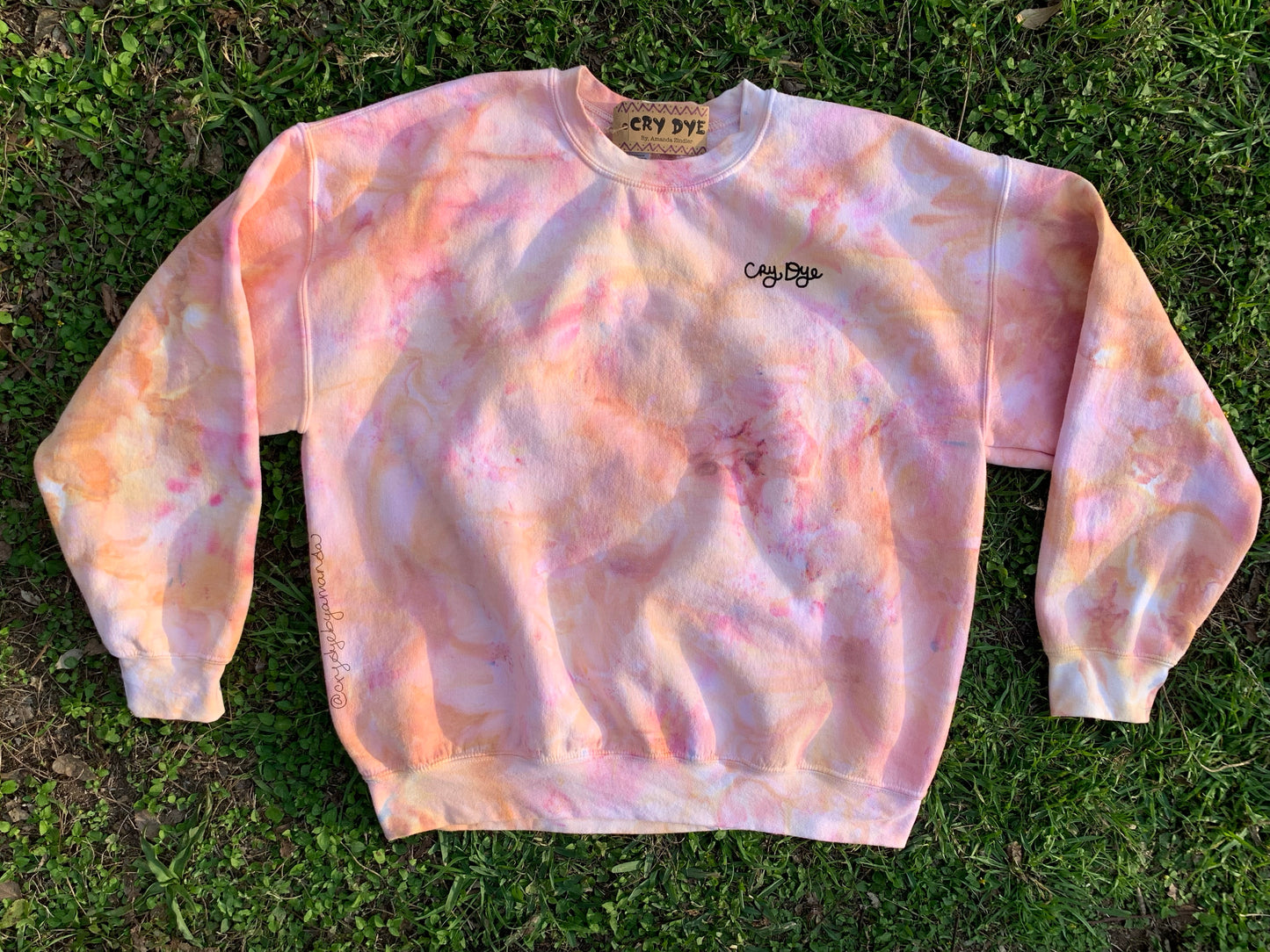 XL Peach Logo Sweaty